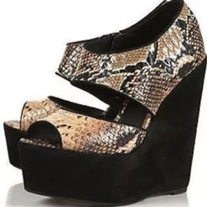 Topshop Snakeskin Platform Lizzie Wedge Size 8 1/2